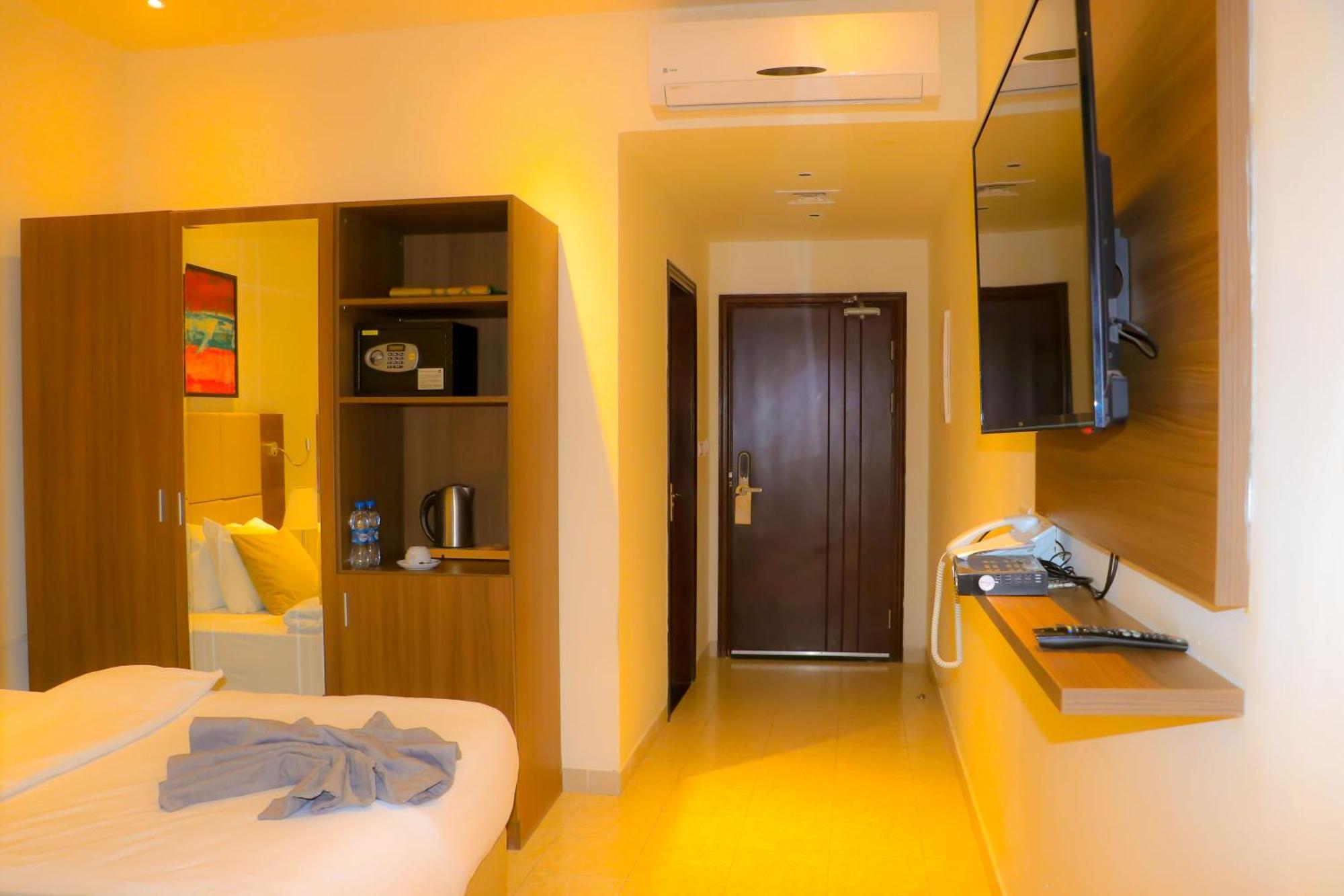 Capital Hotel Djibouti Djibouti City Esterno foto