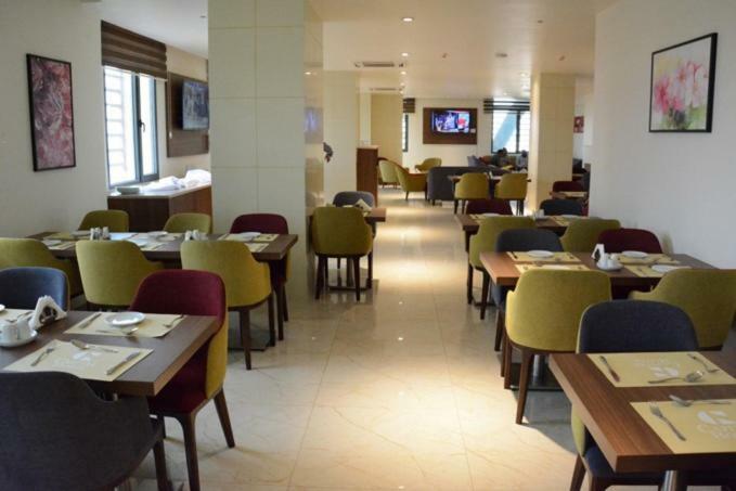Capital Hotel Djibouti Djibouti City Esterno foto